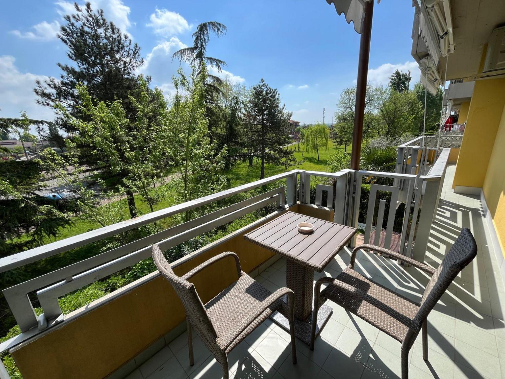 Discovery Flat With Pool & Bikes Apartment Sirmione Ngoại thất bức ảnh